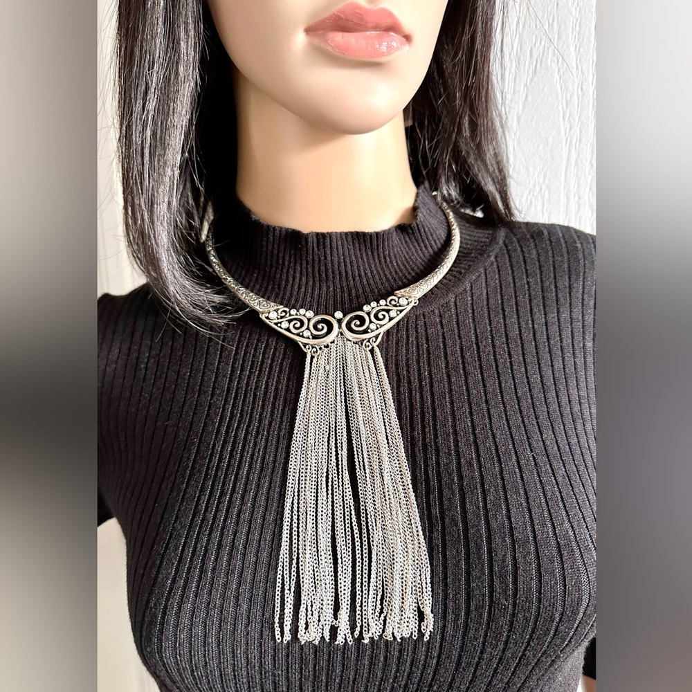 RARE-UNIQUE VTG SILVER STATEMENT TASSEL NECKLACE WITH SWIRL DETAIL & RHINESTONES